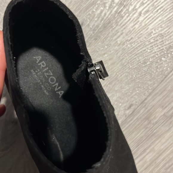 Black Ankle Boots for women - Picture 3 of 4